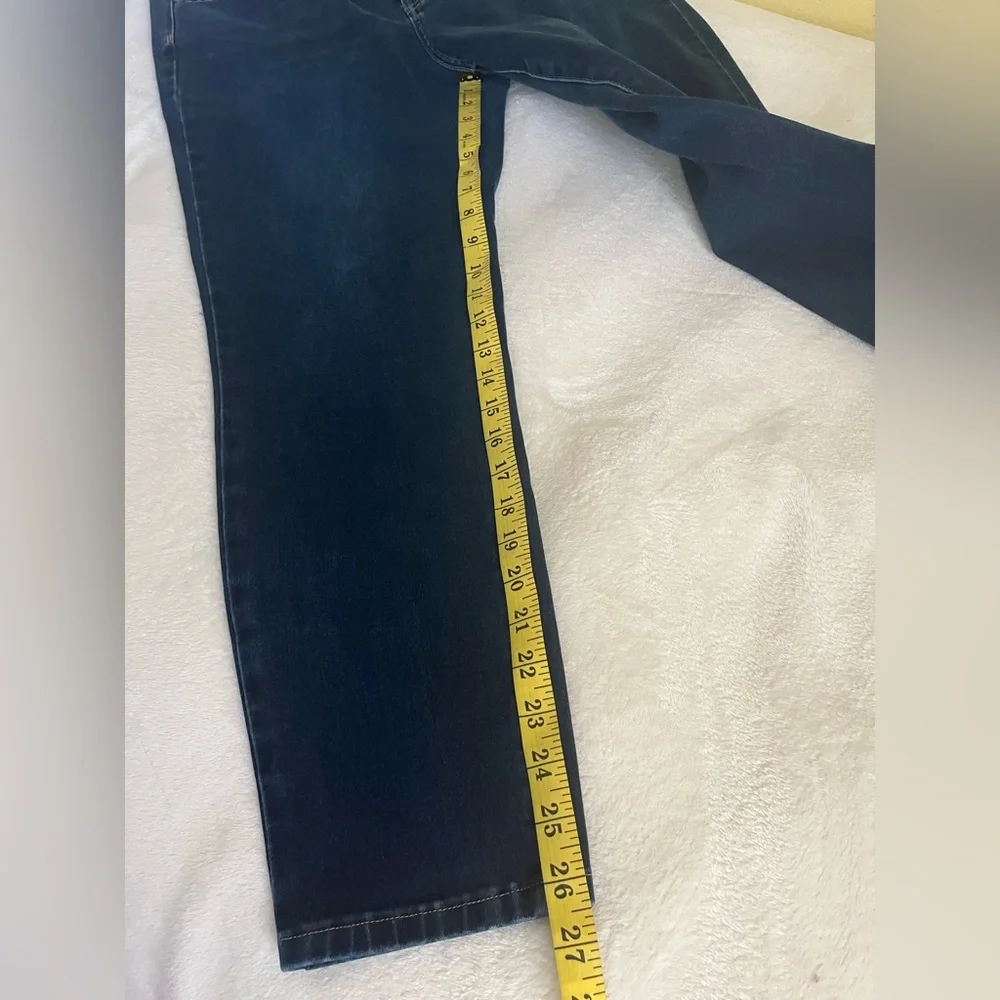 Soft Surroundings Dark Wash Women’s Jeans Denim Relaxed Sz 16 - Picture 9 of 10